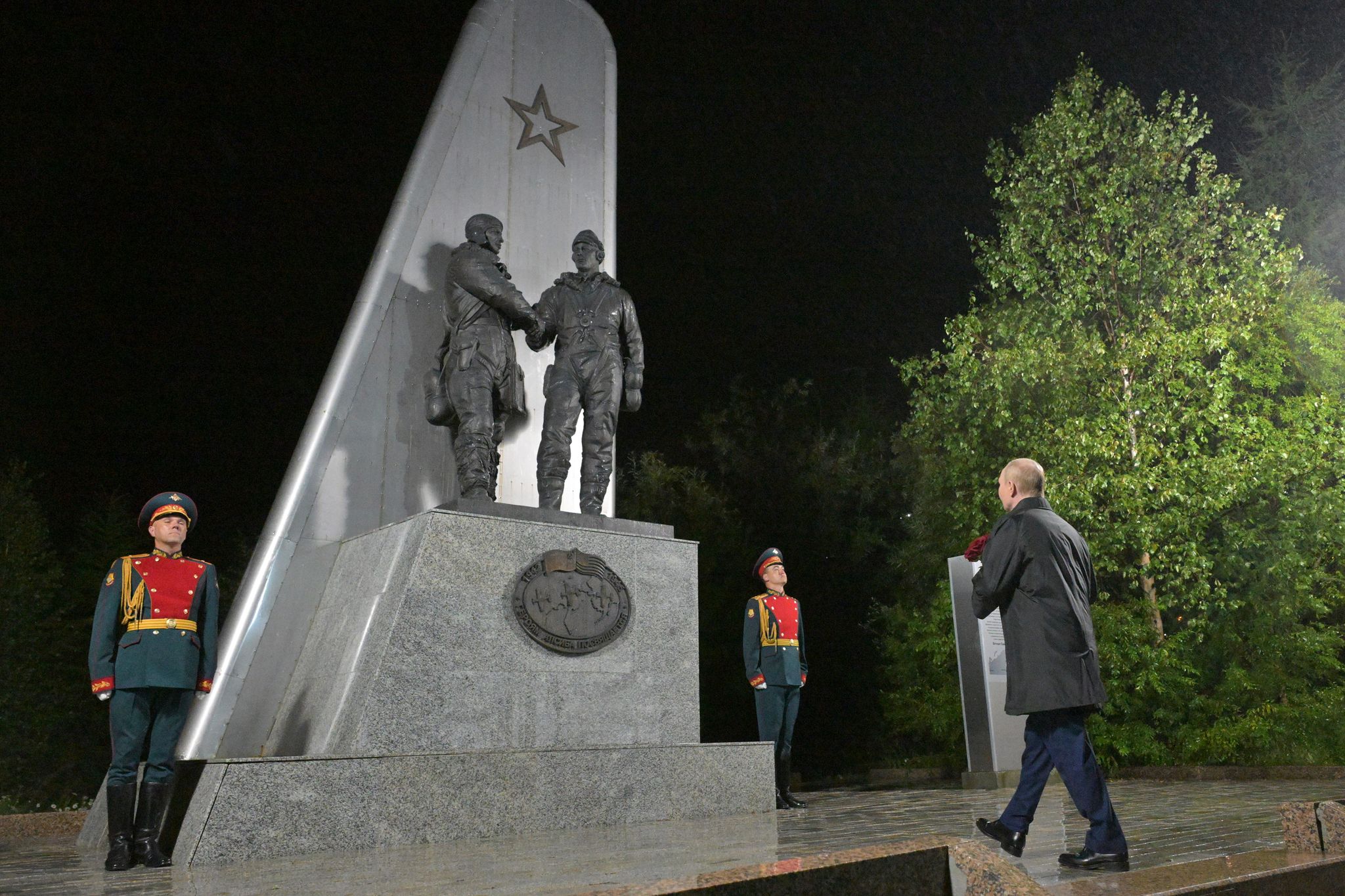 Kremlchef Wladimir Putin hat bei einem Zwischenstopp in Magadan im Fernen Osten Russlands eine Vielzahl an Terminen absolviert, bevor er sich mit US-Präsident Donald Trump in Alaska trifft.