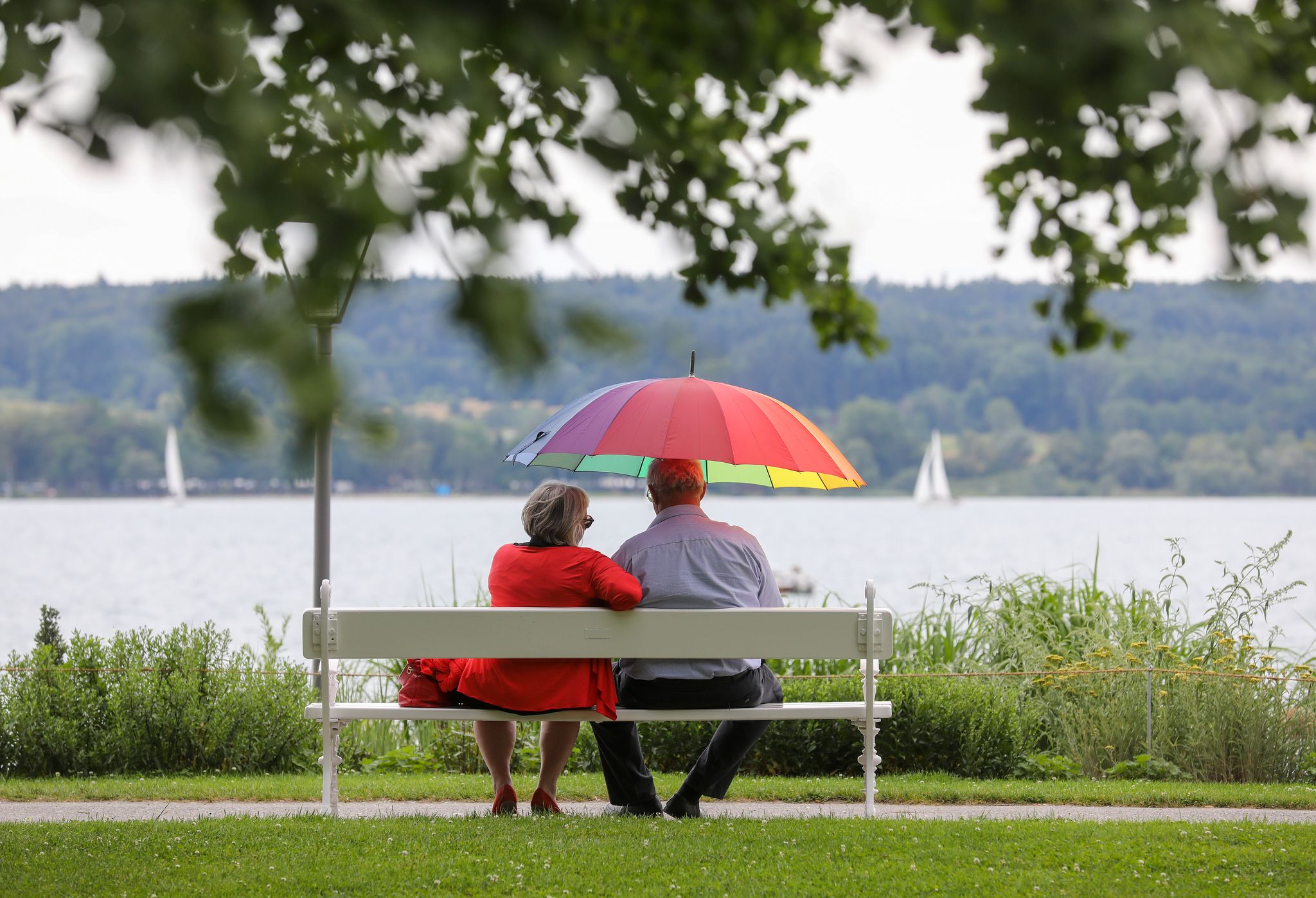 Mit ungetrübtem Blick in die Zukunft schauen: Über den langen Lebensabschnitt des Ruhestands hinweg muss der Gesamtvermögens-Mix stimmen.