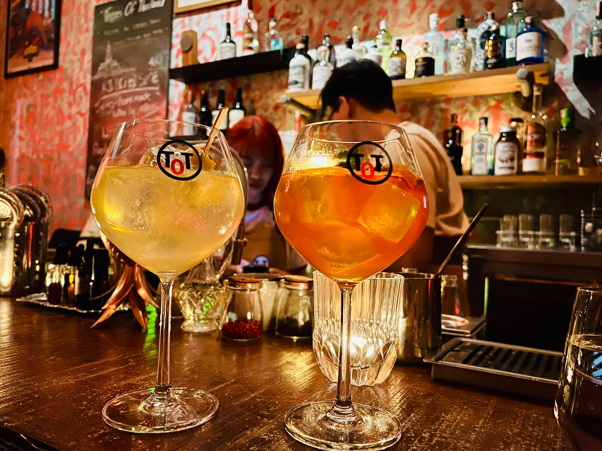 Alkohol und Party am Wochenende können das Risiko einer «sozialen Schlafapnoe» erhöhen. (Symbolbild)