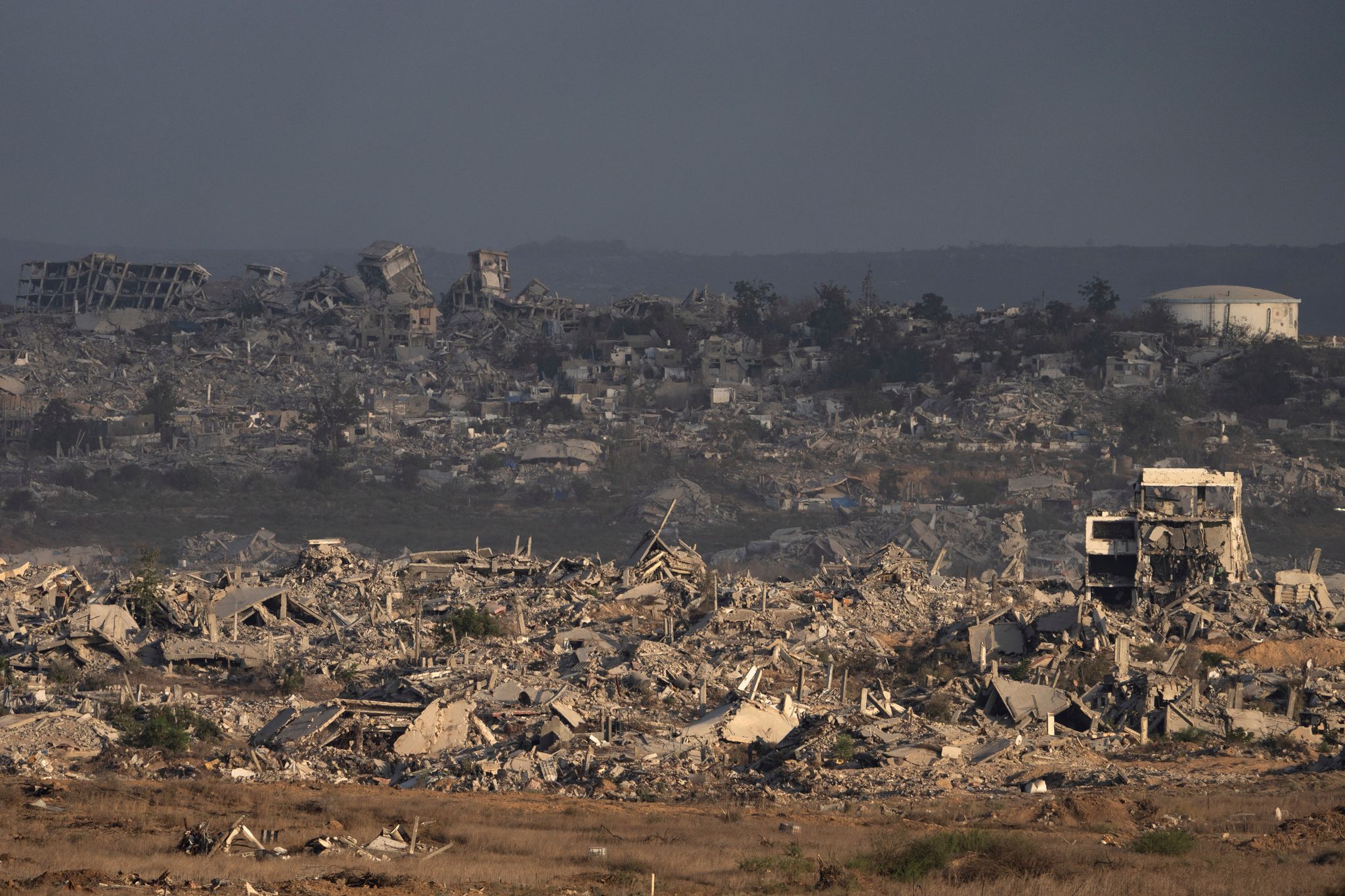 Der Gazastreifen ist durch den Krieg zu weiten Teilen verwüstet. (Archivbild)