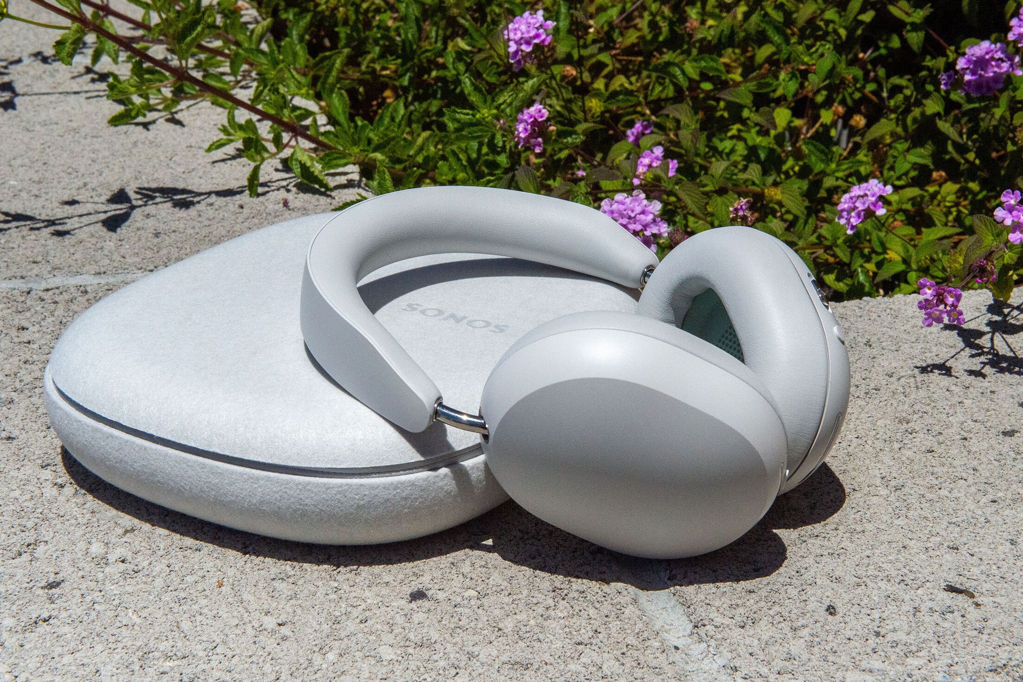 Die Zeitschrift «Computer Bild» hat Over-Ear-Kopfhörer getestet. Sieger sind die «Sonos Ace»-Kopfhörer mit der Note 1,2.