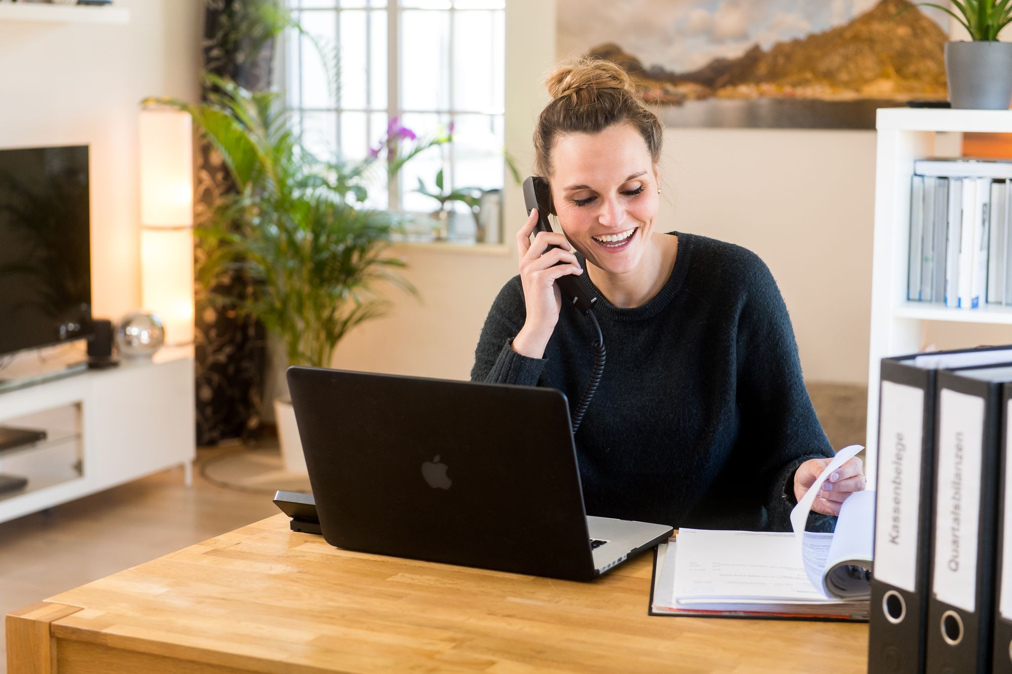 Der bürokratische Aufwand ist nicht zu unterschätzen: Wer sich im Nebenerwerb selbstständig machen will, muss rechtlich einiges beachten.
