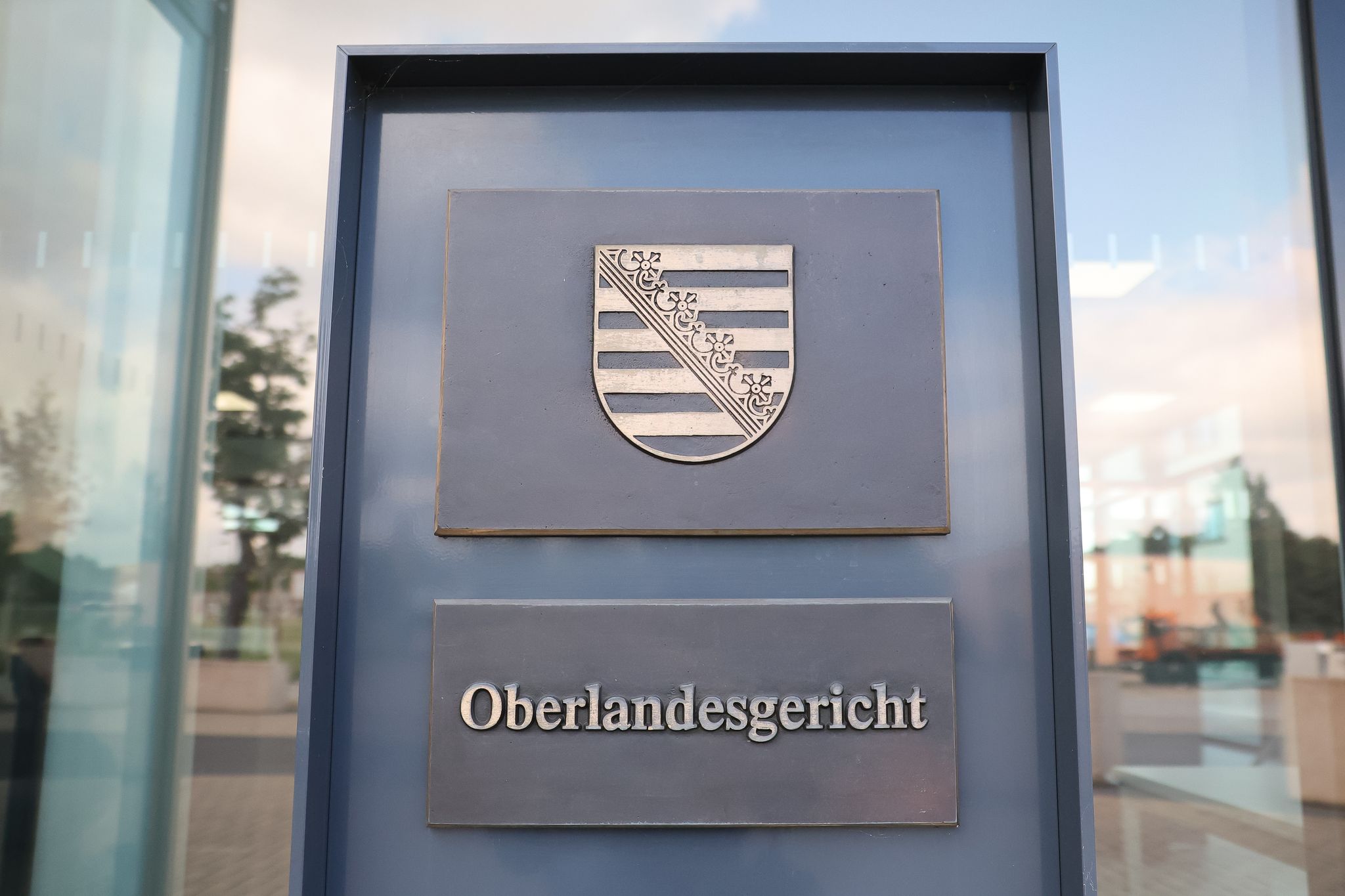 Der Angeklagte soll als Assistent in Krahs Abgeordnetenbüro im Europäischen Parlament Informationen gesammelt und an einen chinesischen Geheimdienst weitergegeben haben. (Archivbild)