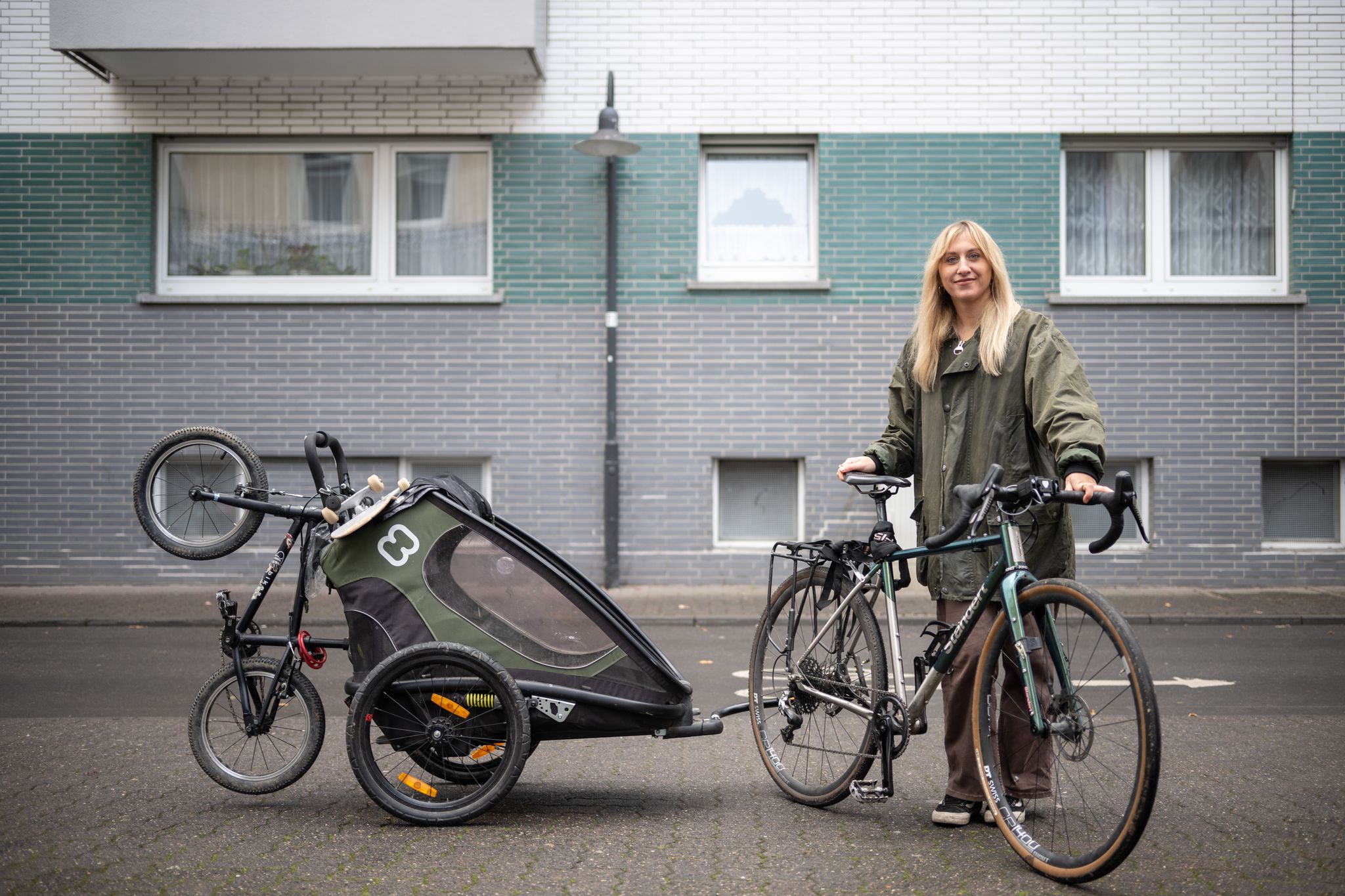 Mit Rad und Kind hat Jasmin Böhm Tausende Kilometer zurückgelegt und darüber ein Buch geschrieben. (Archivbild).