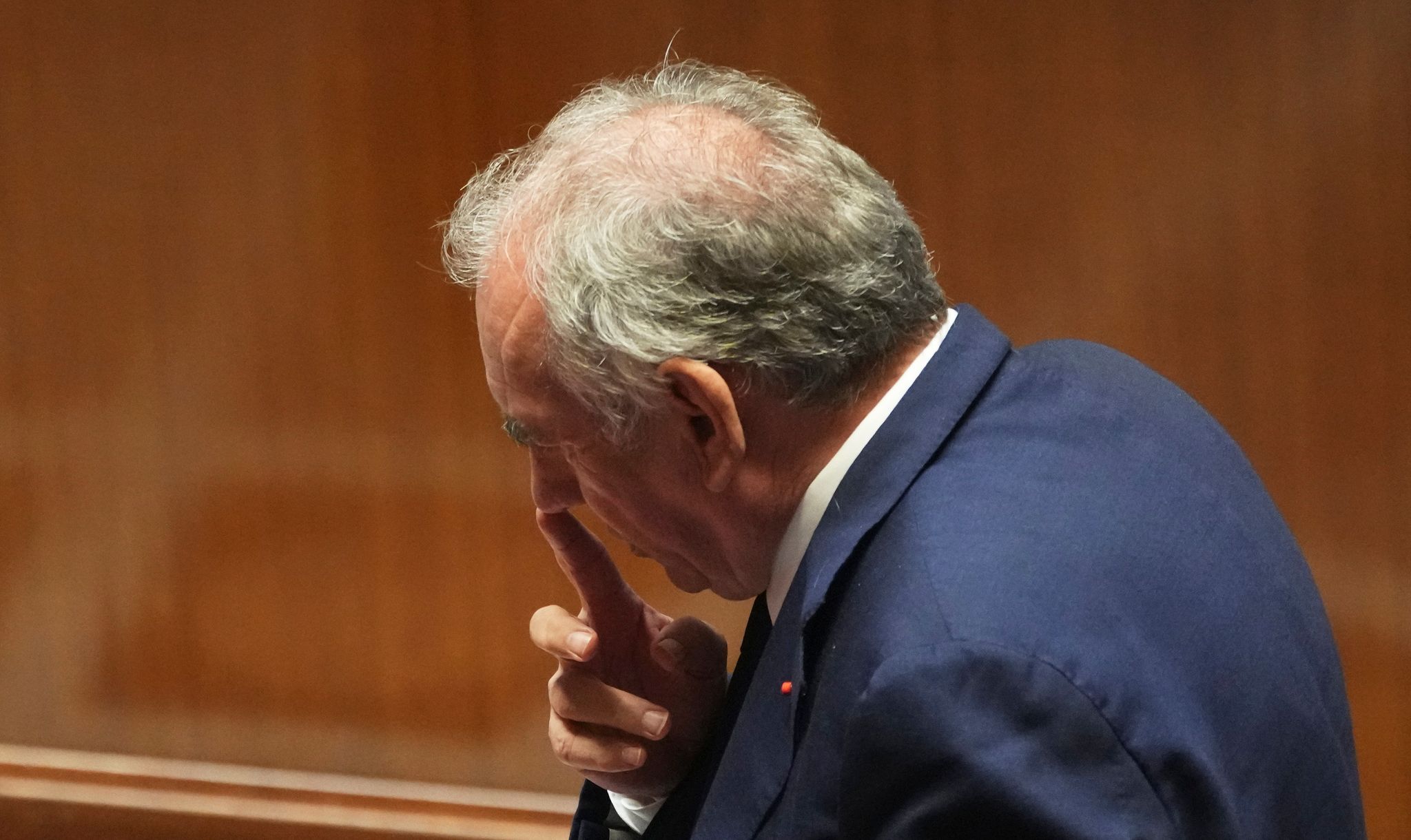 Premier Bayrou wollte sich mit der Vertrauensfrage Rückenwind für seine Sparpläne holen - das ging nach hinten los.