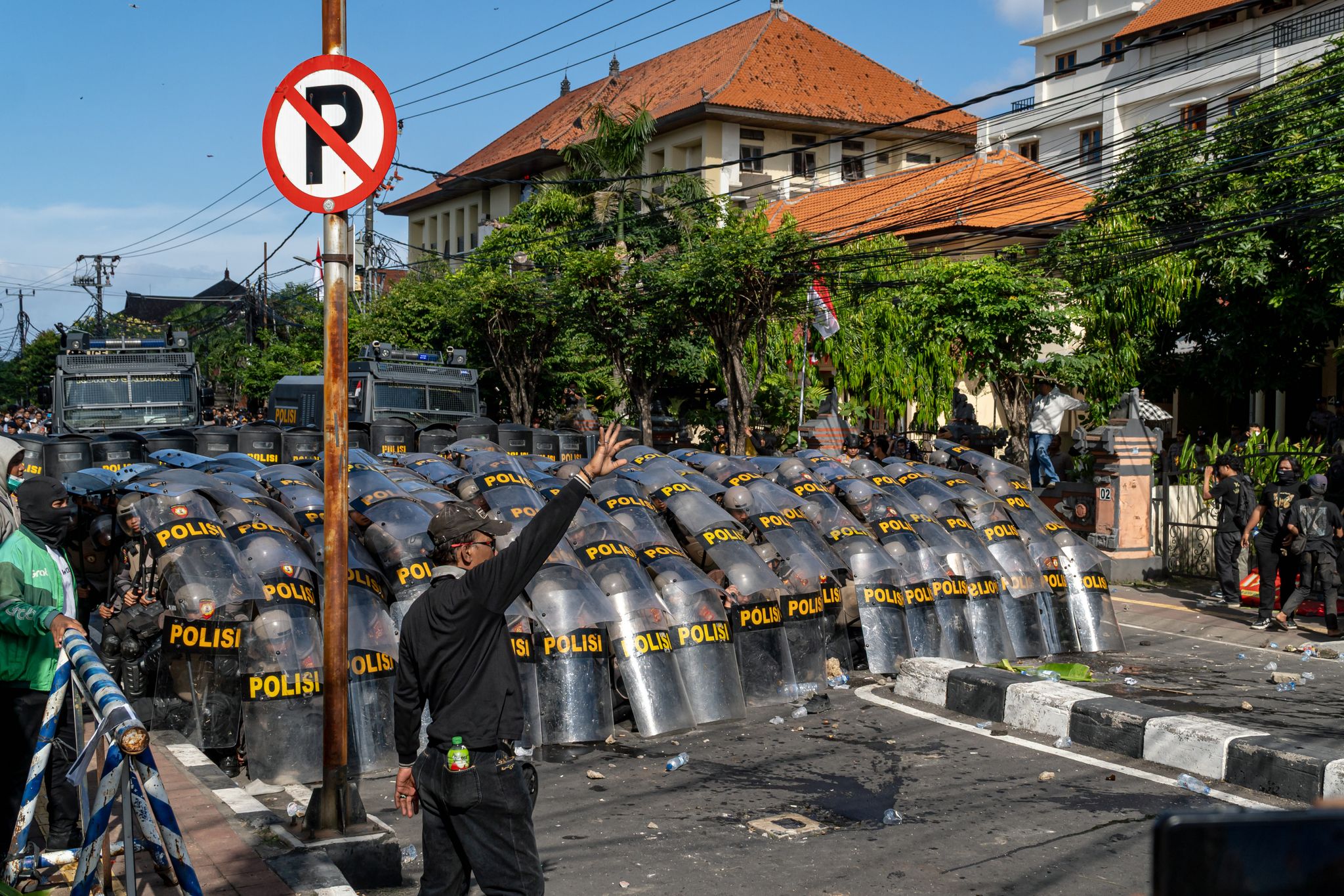 Die landesweiten Proteste haben seit dem Wochenende auch auf Bali übergegriffen.