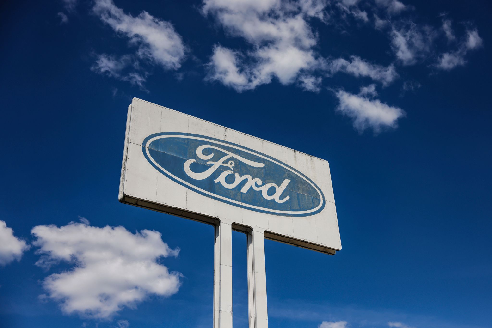 Blauer Himmel bei Sonnenschein - hat Ford nun eine bessere Zukunft?