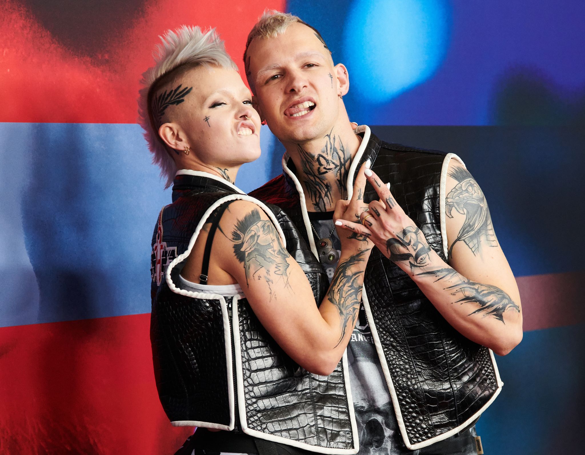 Der Schauspieler Eric Stehfest gibt auf Instagram die Trennung von seiner Frau Edith bekannt.