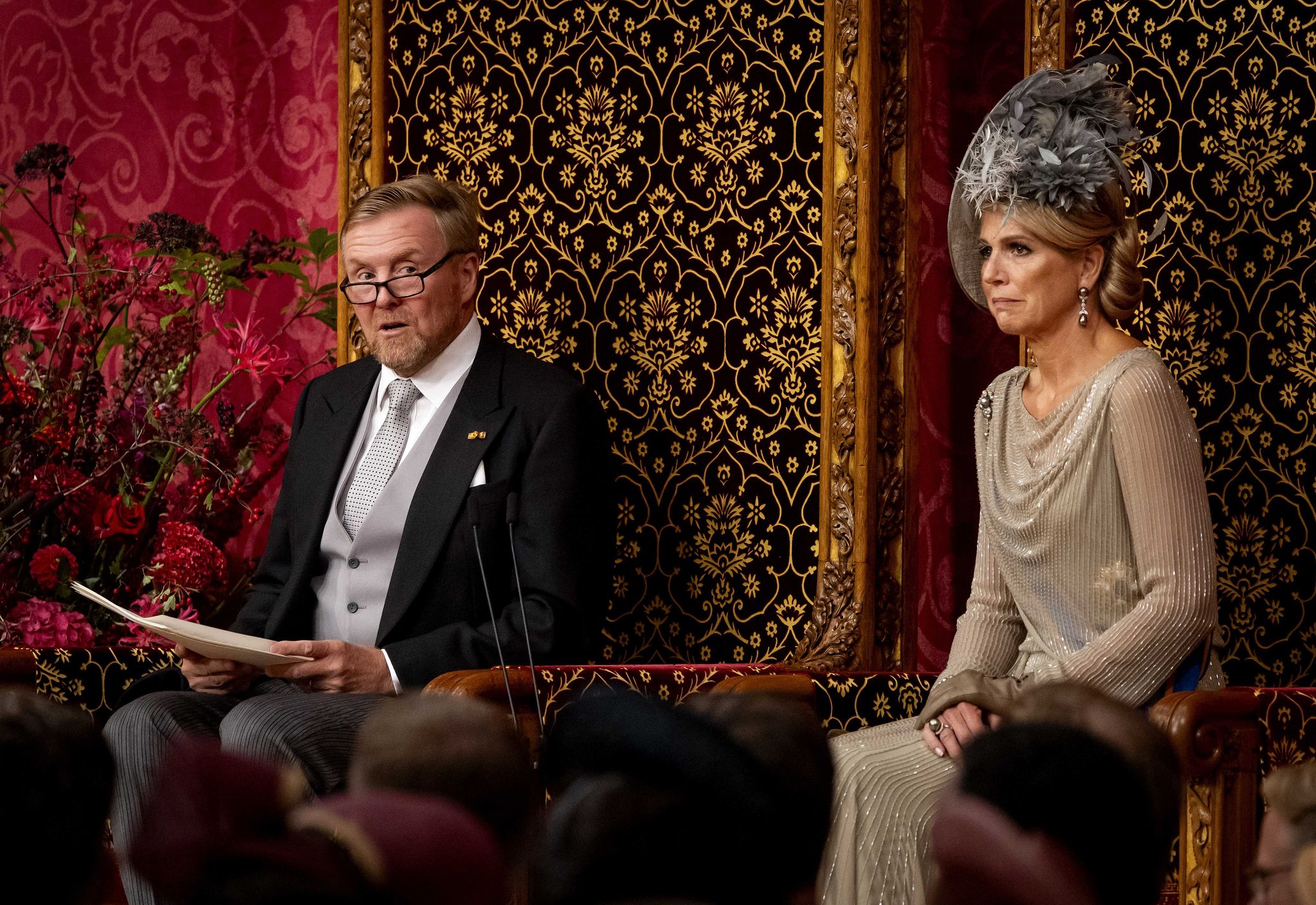 König Willem-Alexander verliest mit Königin Maxima an seiner Seite die Thronrede.