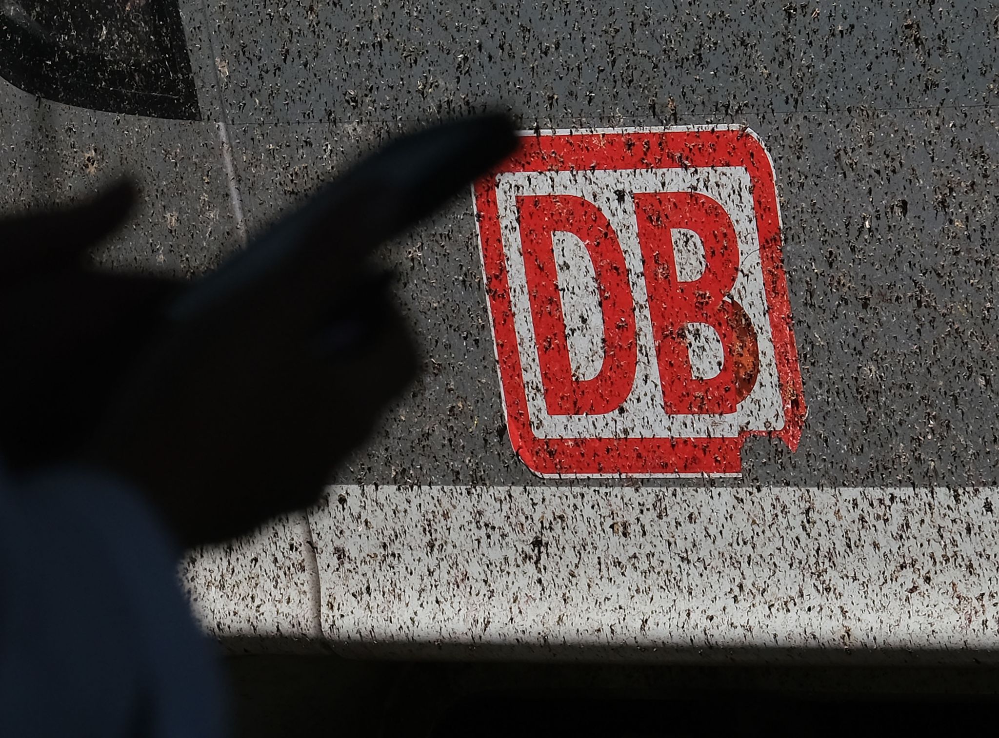 Der Ruf der Bahn ist derzeit ramponiert. Eine neue Spitze und eine neue Strategie sollen es richten. (Archivbild)