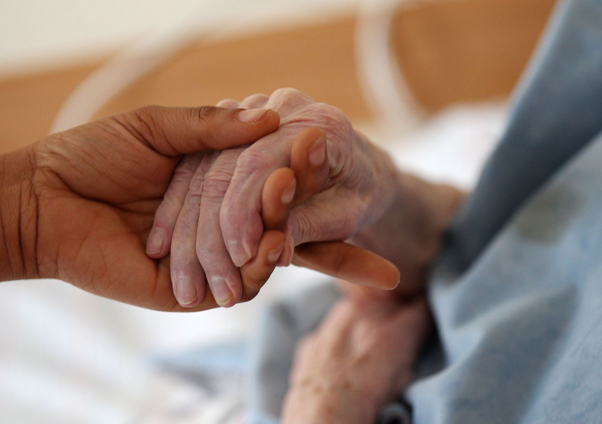 In einer alternden Gesellschaft werden Pflegefachpersonen immer wichtiger