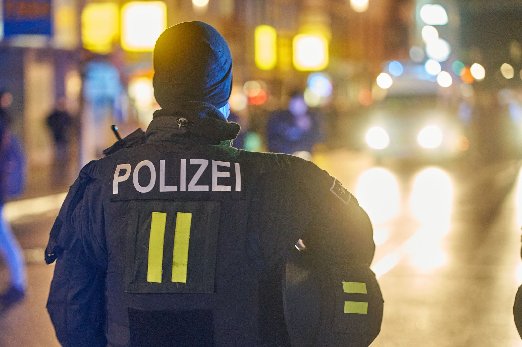 Für Konfliktsituationen geschult: Auch Polizisten sind in ihrem Berufsalltag mit Gewalt und Widerstand konfrontiert.