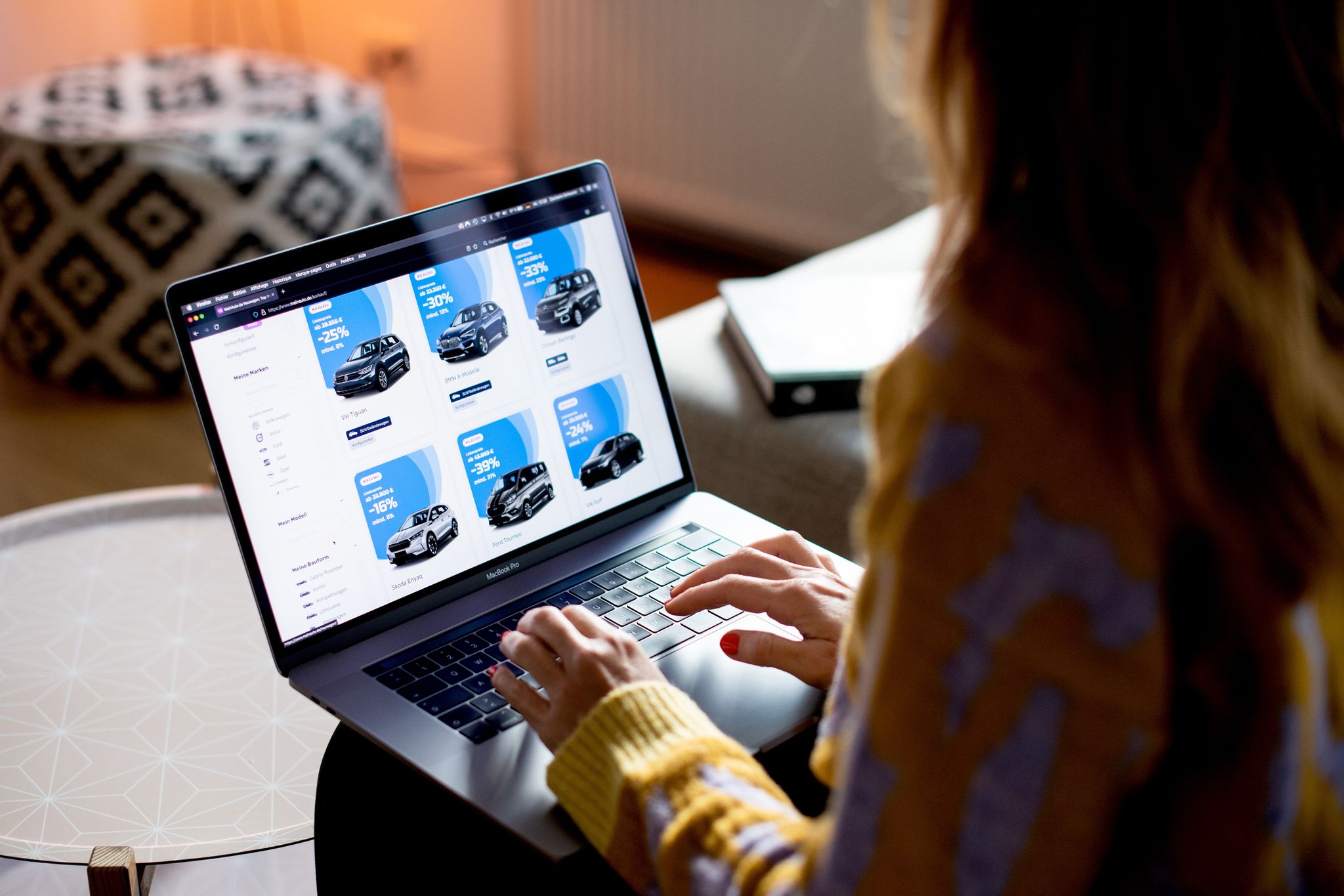 Online-Autokauf: Ein sicherer Zahlungsprozess kann vor Betrug und Fehlkäufen schützen.