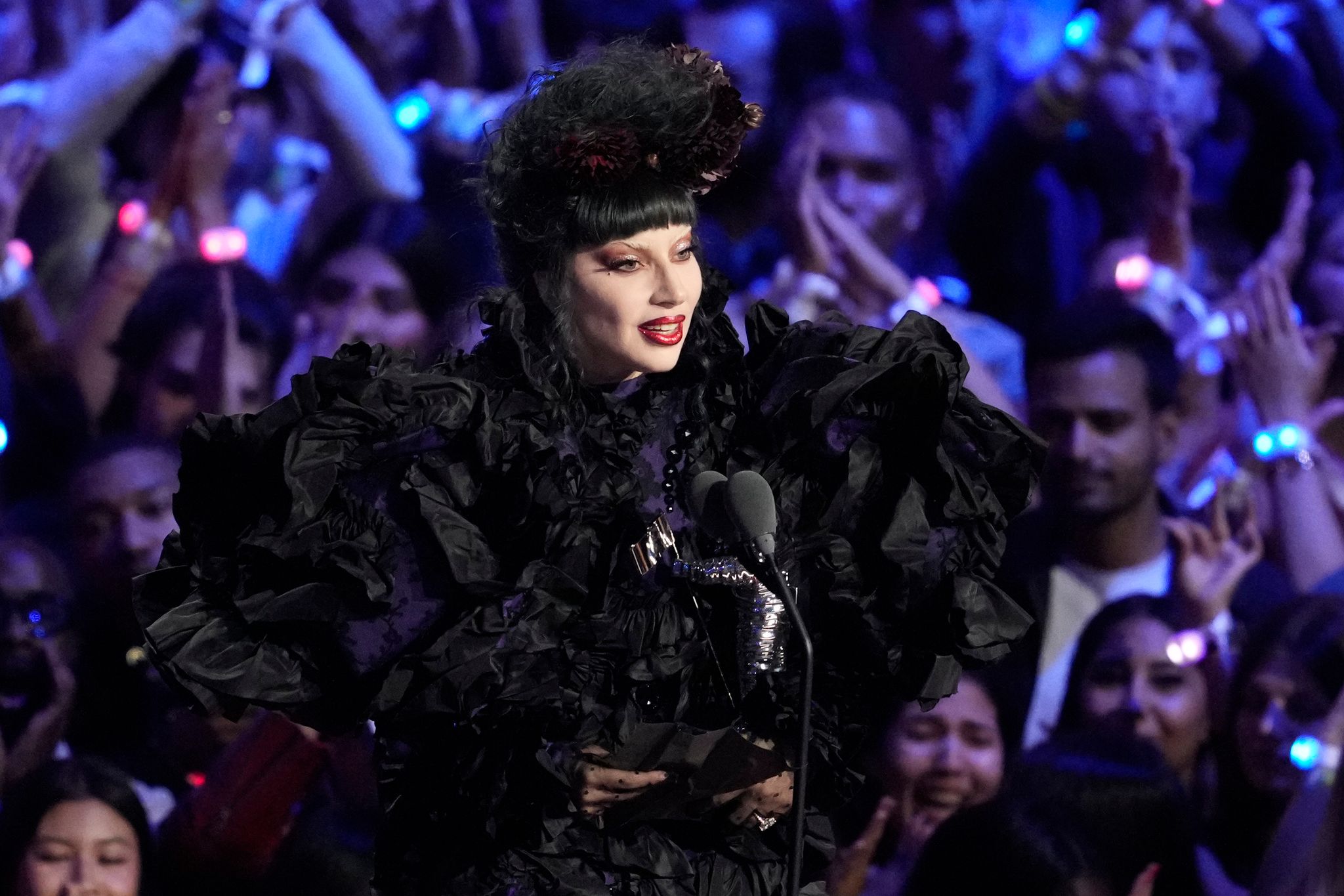 Für Lady Gaga war es ein aufregender Abend: Sie bekam mehrere Preise - und trat danach noch bei einem Konzert auf.