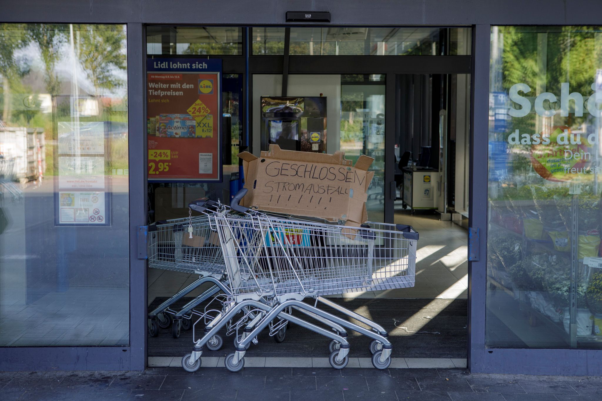 Viele Geschäfte sind wegen des Stromausfalls geschlossen.