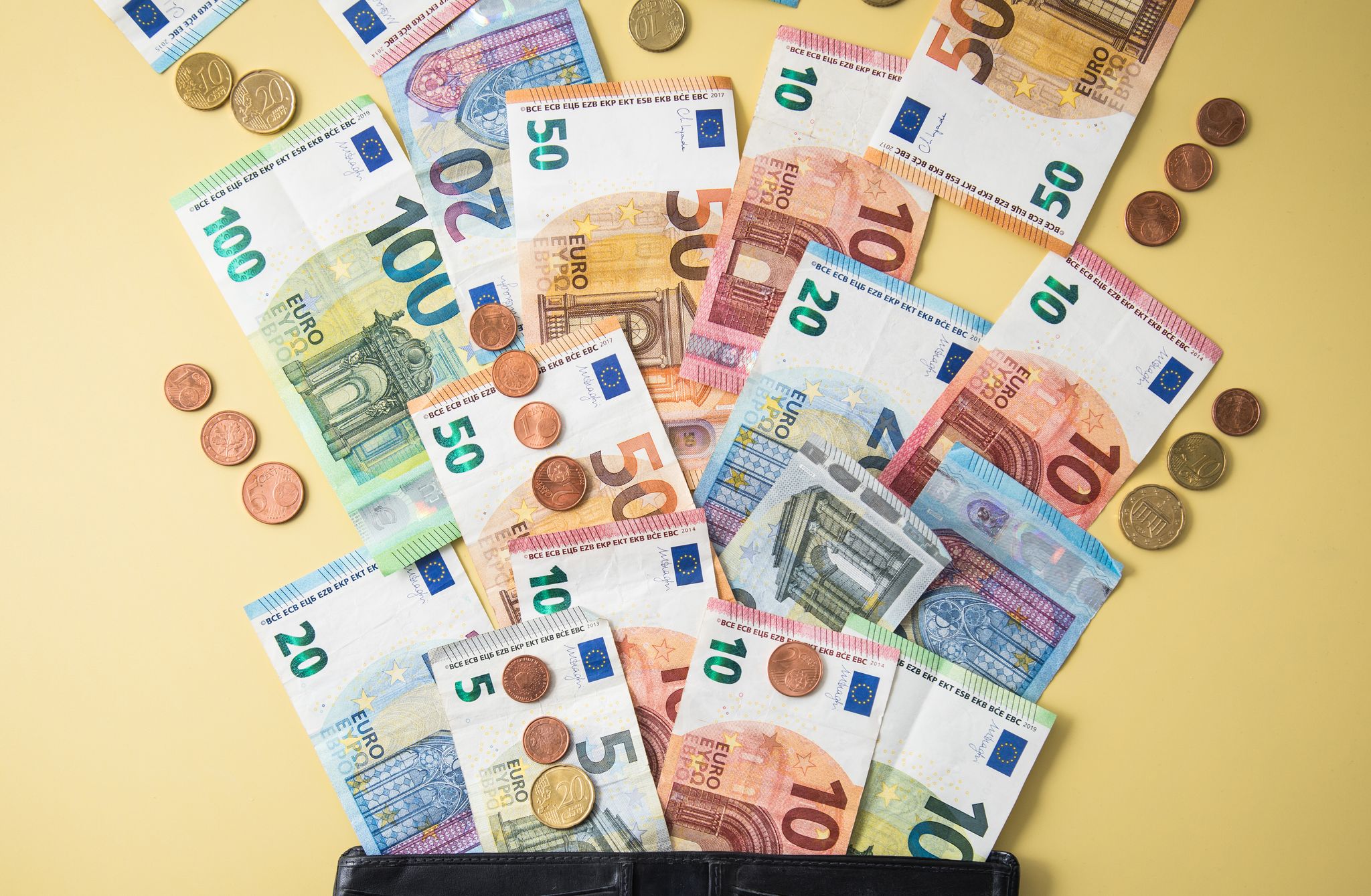 Wohin gehen all meine Einkünfte eigentlich bis zum Monatsende? Ein Haushaltsbuch kann helfen, das zu beantworten.