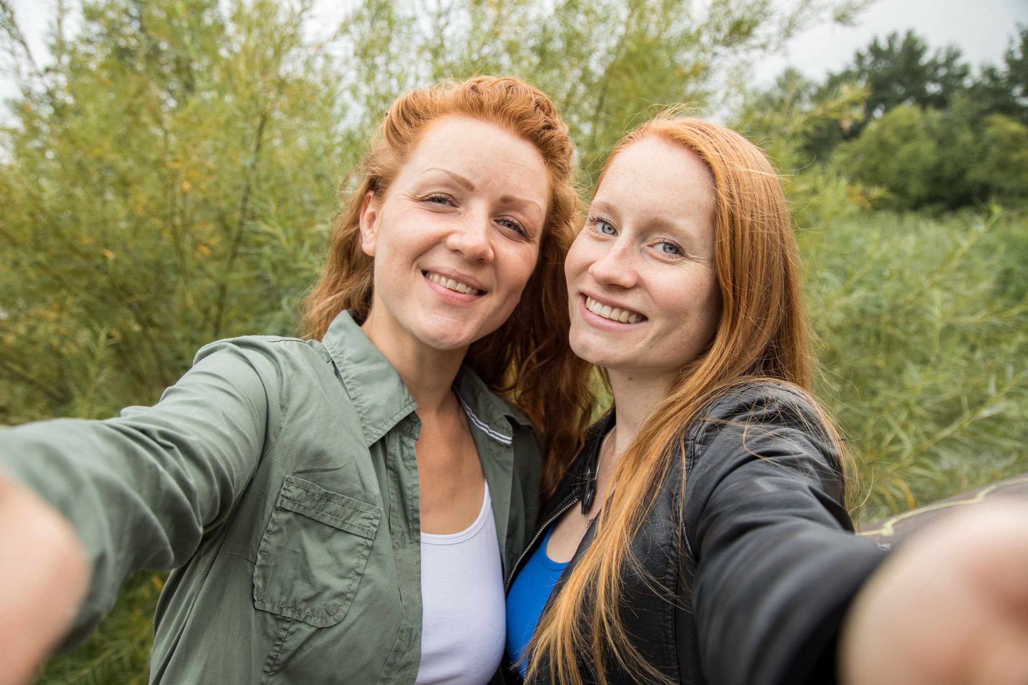 Aus den Augen verloren und nach Jahren wiedergefunden. Es klappt in rund jedem dritten Fall, dass man eine alte Freundschaft wiederbelebt, so der Test eines Freundschaftsexperten.