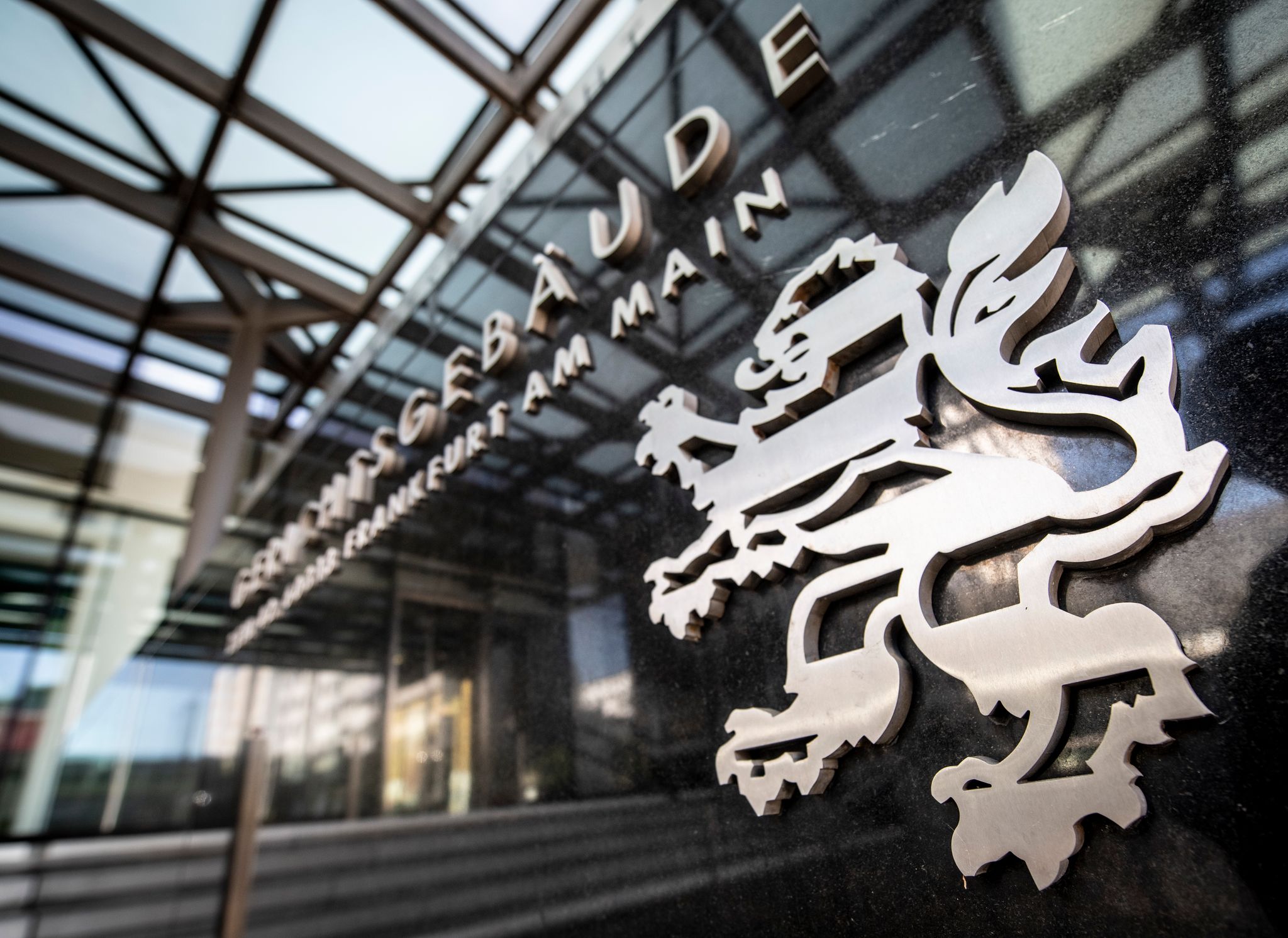 Das OLG Frankfurt will 720 Millionen Euro russisches Vermögen einziehen.