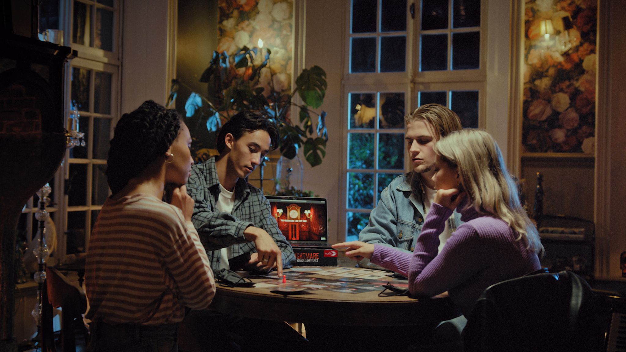 «Nightmare» ist für 4 bis 5 Spielende ausgelegt. Mit genau 5 Personen geht es allerdings am besten. Dann kann jeder eine andere Rolle des Familienclans übernehmen.