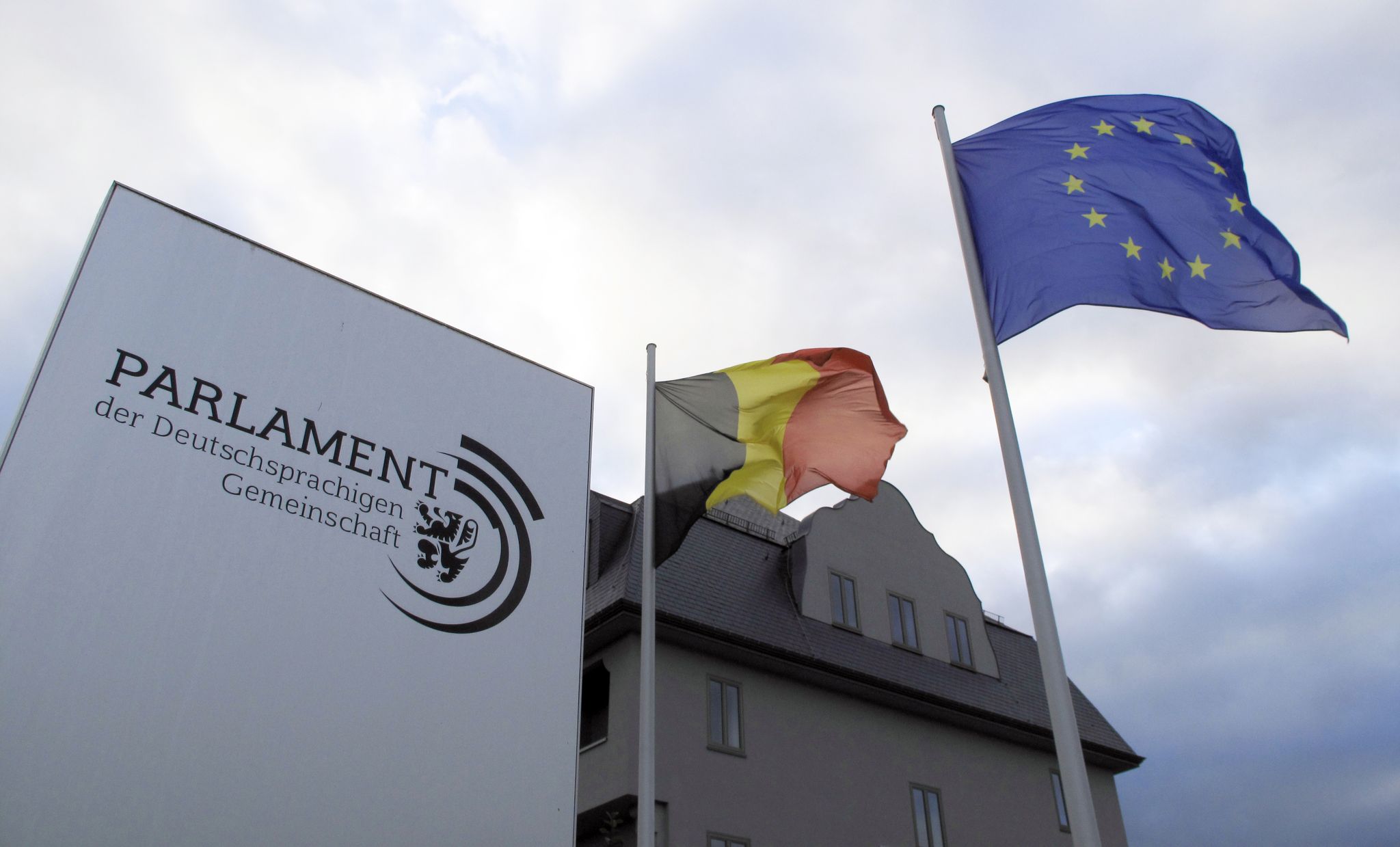 Die deutschsprachige Gemeinschaft in Ostbelgien hat ihr eigenes Parlament und ihre eigene Regionalregierung. Dass die Sprache nach dem Zweiten Weltkrieg nicht verschwand, geht wesentlich auf das Engagement der aus Duisburg stammenden Medienpionierin Irene Janetzky zurück (Archivbild).