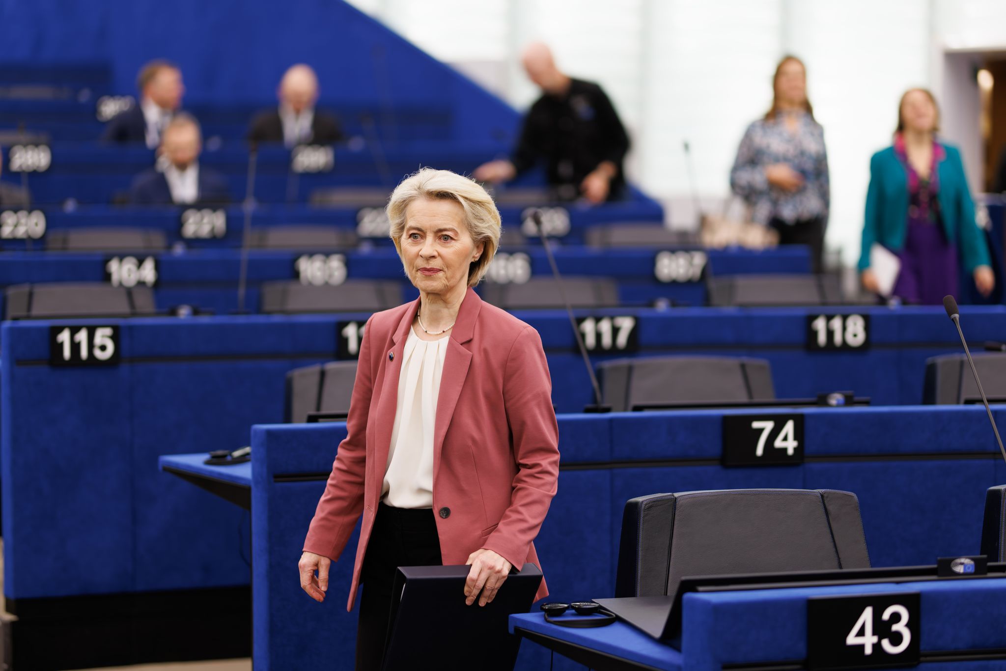 Von der Leyen warnt im Europaparlament vor Importabhängigkeit.