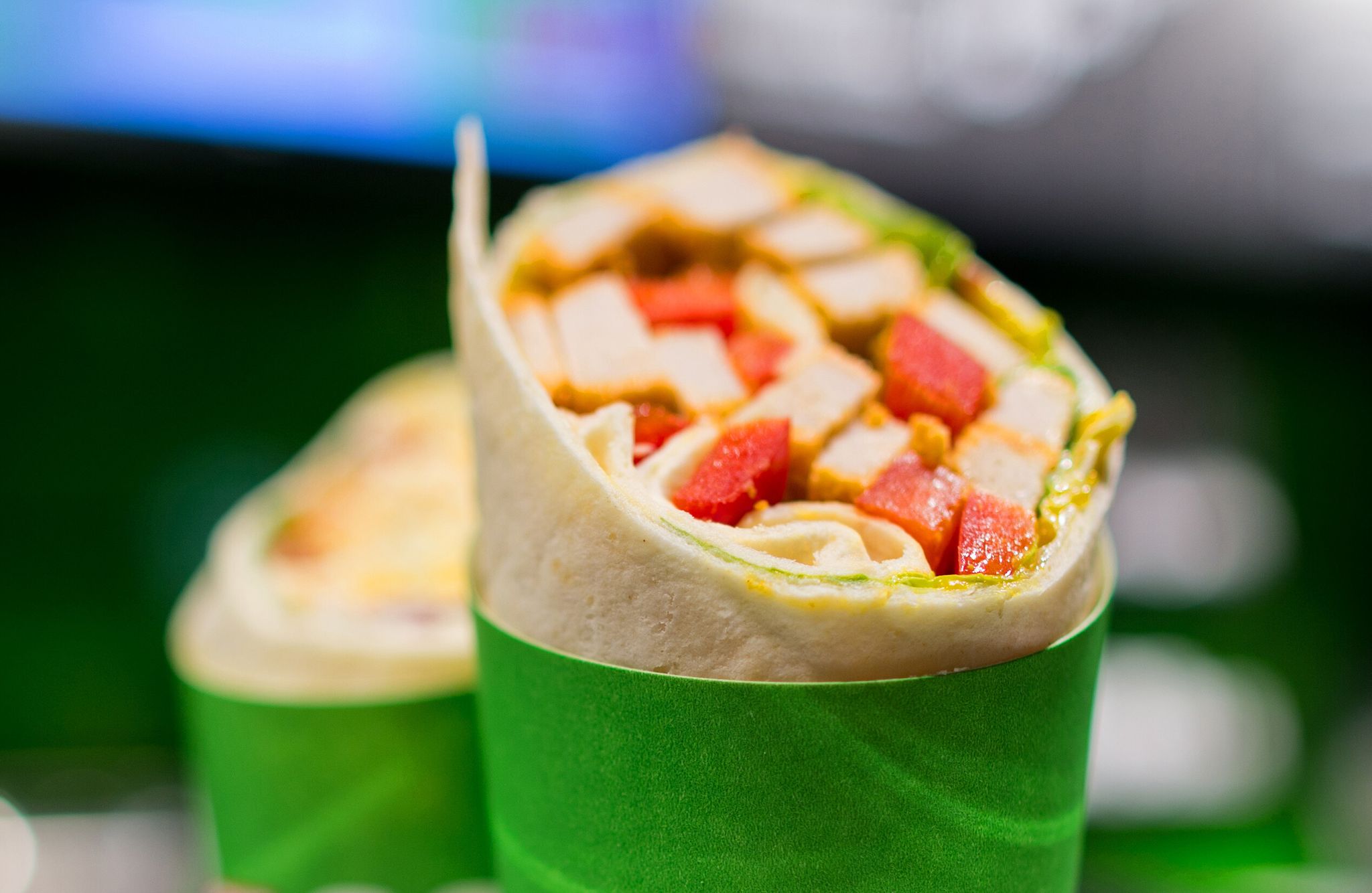 Der hier ist richtig voll, aber viele der untersuchten Wraps beim Marktcheck der Verbraucherzentralen waren viel Teig mit Soße - und wenig Füllung.