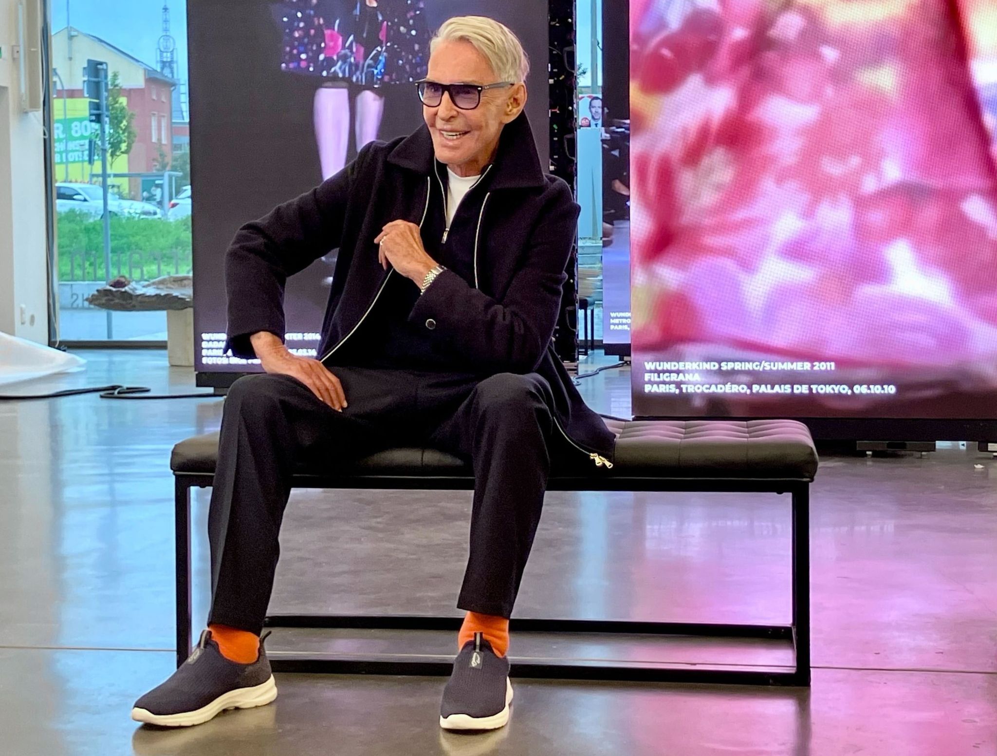 Wolfgang Joop ist mehr als ein Modedesigner - das zeigt er in einer Ausstellung über sein Lebenswerk im Kunstraum Potsdam.