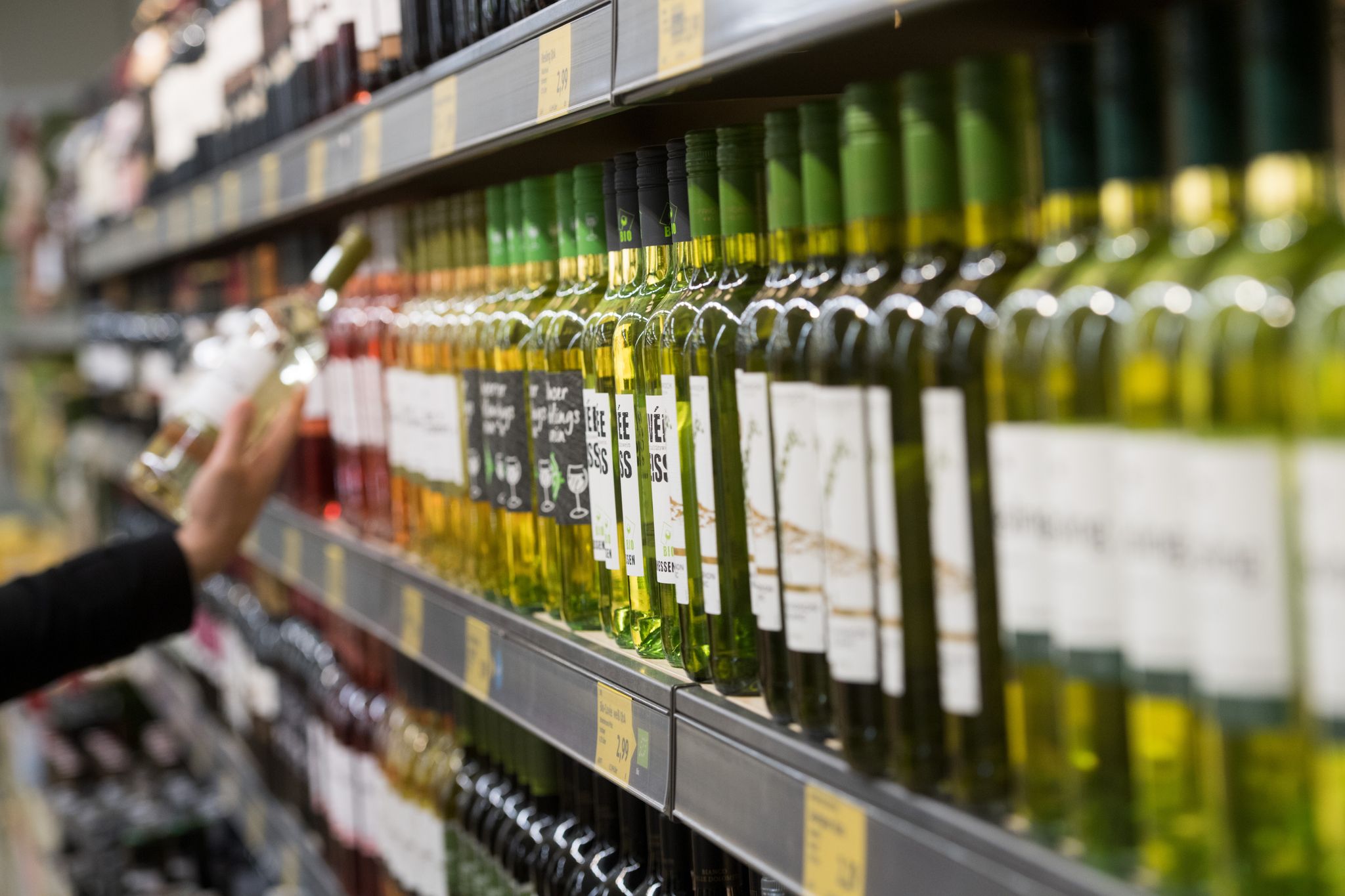 Weine aus Supermärkten und Discountern sind zum baldigen Trinken und nicht zum Lagern bestimmt.