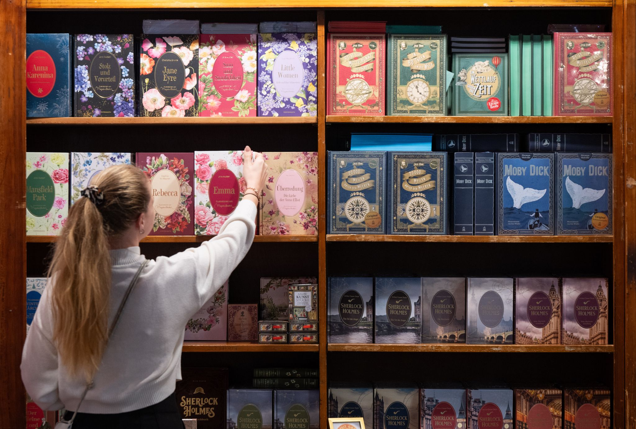 Neuerscheinungen entdecken, bei Lesungen und Diskussionen zuhören, Bücher signieren lassen: die Buchmesse ist vielfältig. (Archivbild)