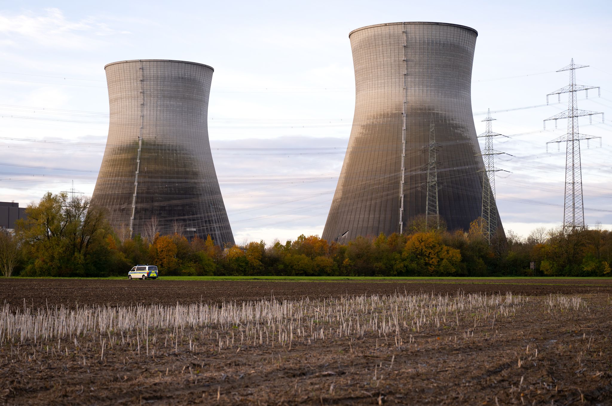 Die beiden Kühltürme ragten jeweils 160 Meter in den Himmel.