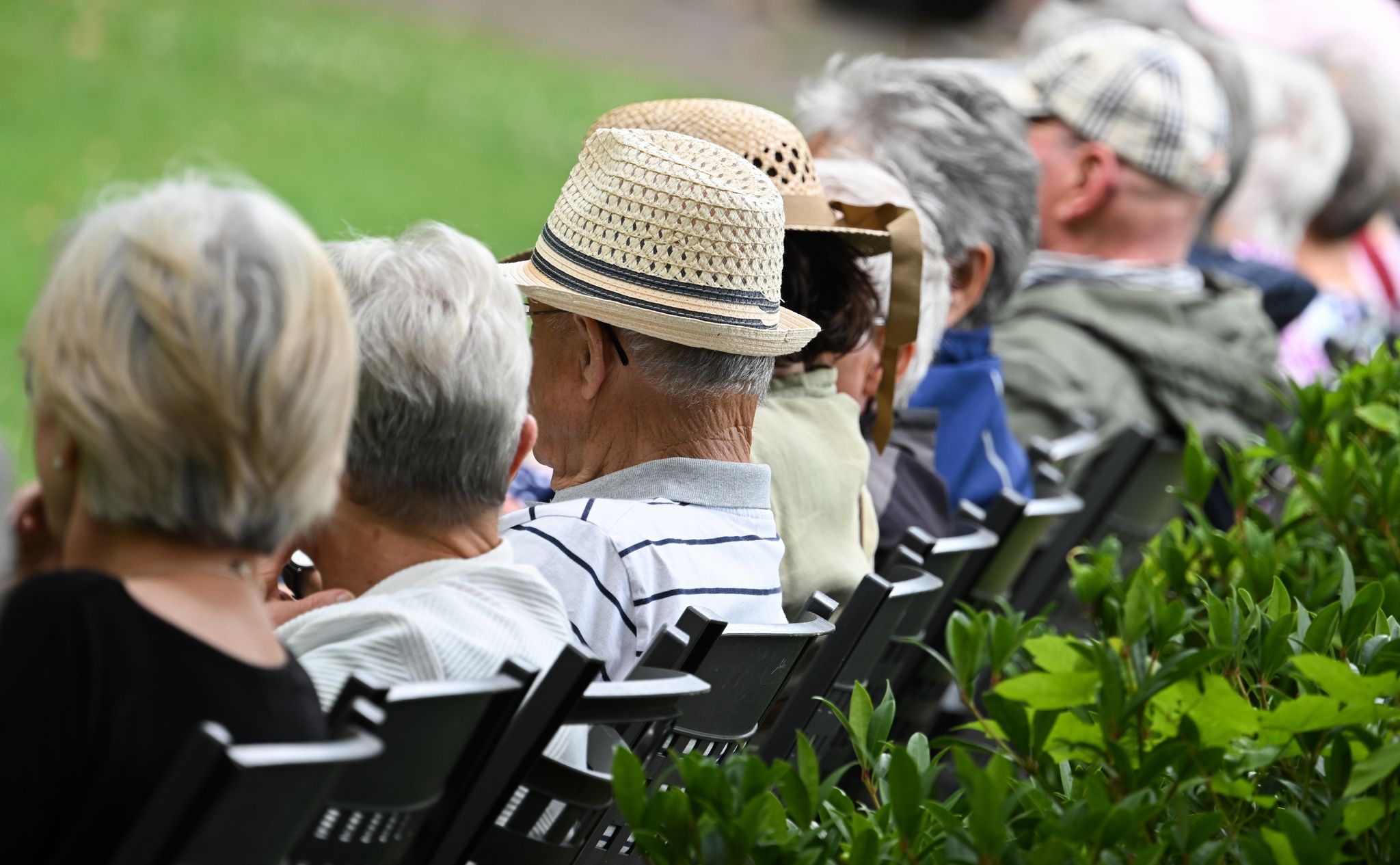 Rentnerinnen und Rentner können im kommenden Jahr mit einer ähnlichen Anhebung ihrer Bezüge rechnen wie in diesem. (Illustration)