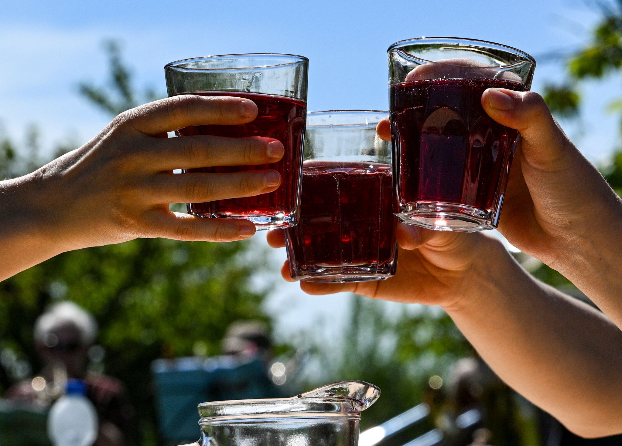 Mit bis zu 22 Gramm Zucker pro Glas enthält Kindersekt mehr Zucker als viele Softdrinks.