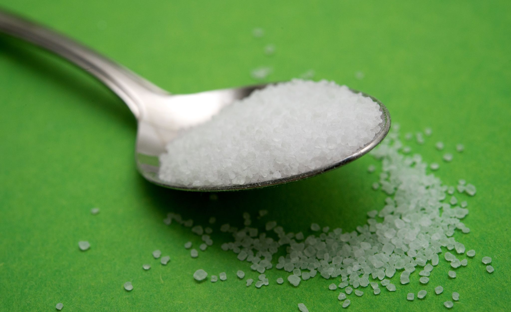 Zuckeralternativen haben weniger Kalorien als Haushaltszucker und schonen die Zähne, aber ...