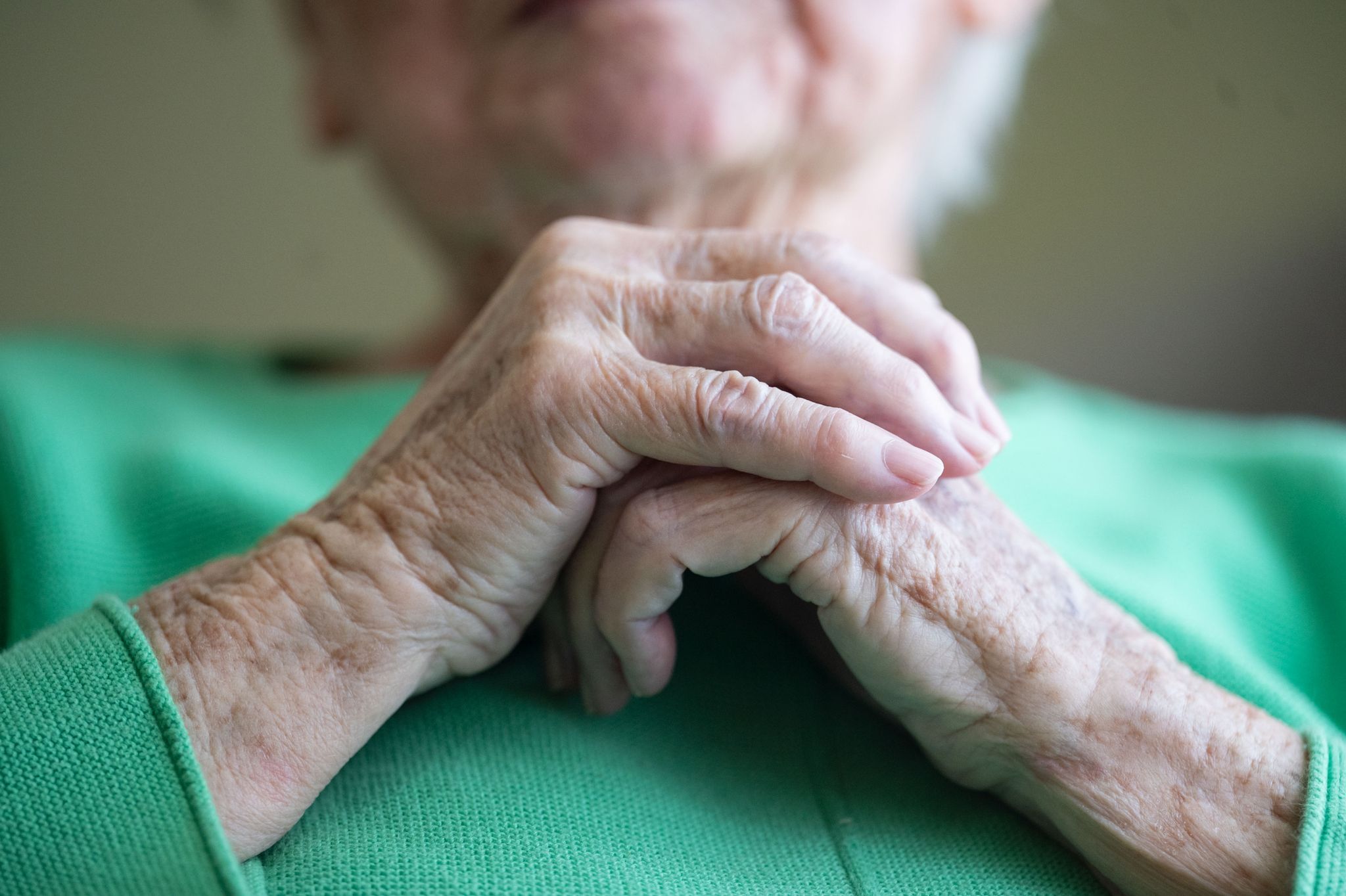 Im Vergleich mit 16 westeuropäischen Ländern belegt Deutschland bei der Lebenserwartung nur Rang 15 (Männer) und Rang 14 (Frauen).